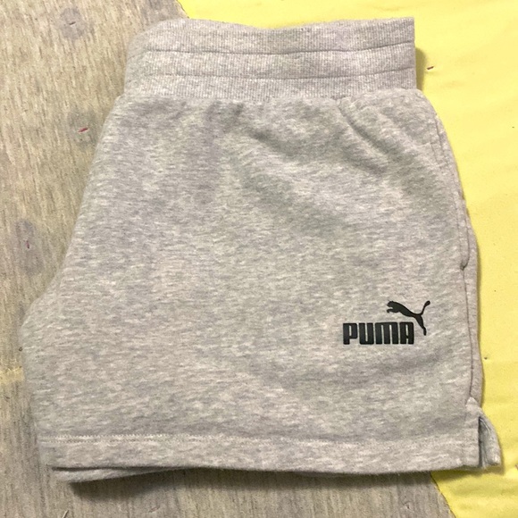Puma Shorts - Picture 2 of 3